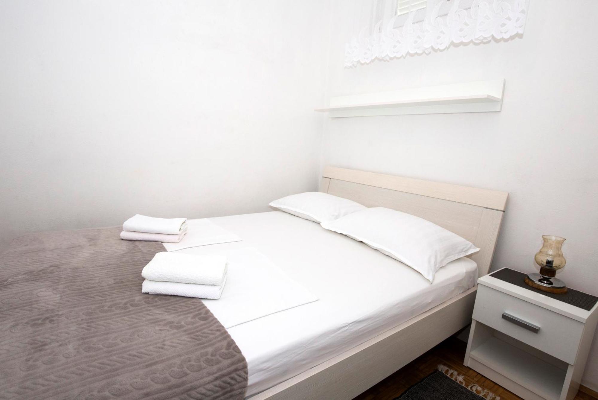 Apartman Roza Omis Ngoại thất bức ảnh