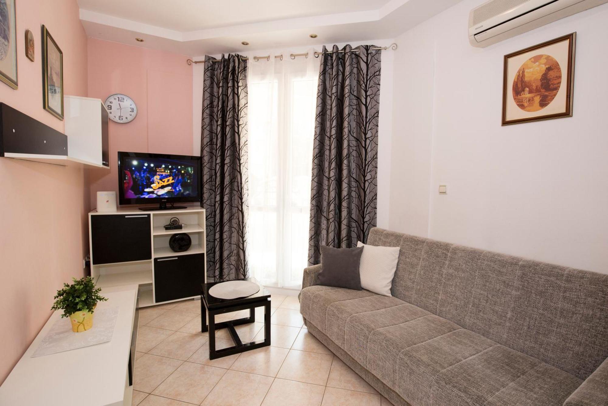Apartman Roza Omis Ngoại thất bức ảnh
