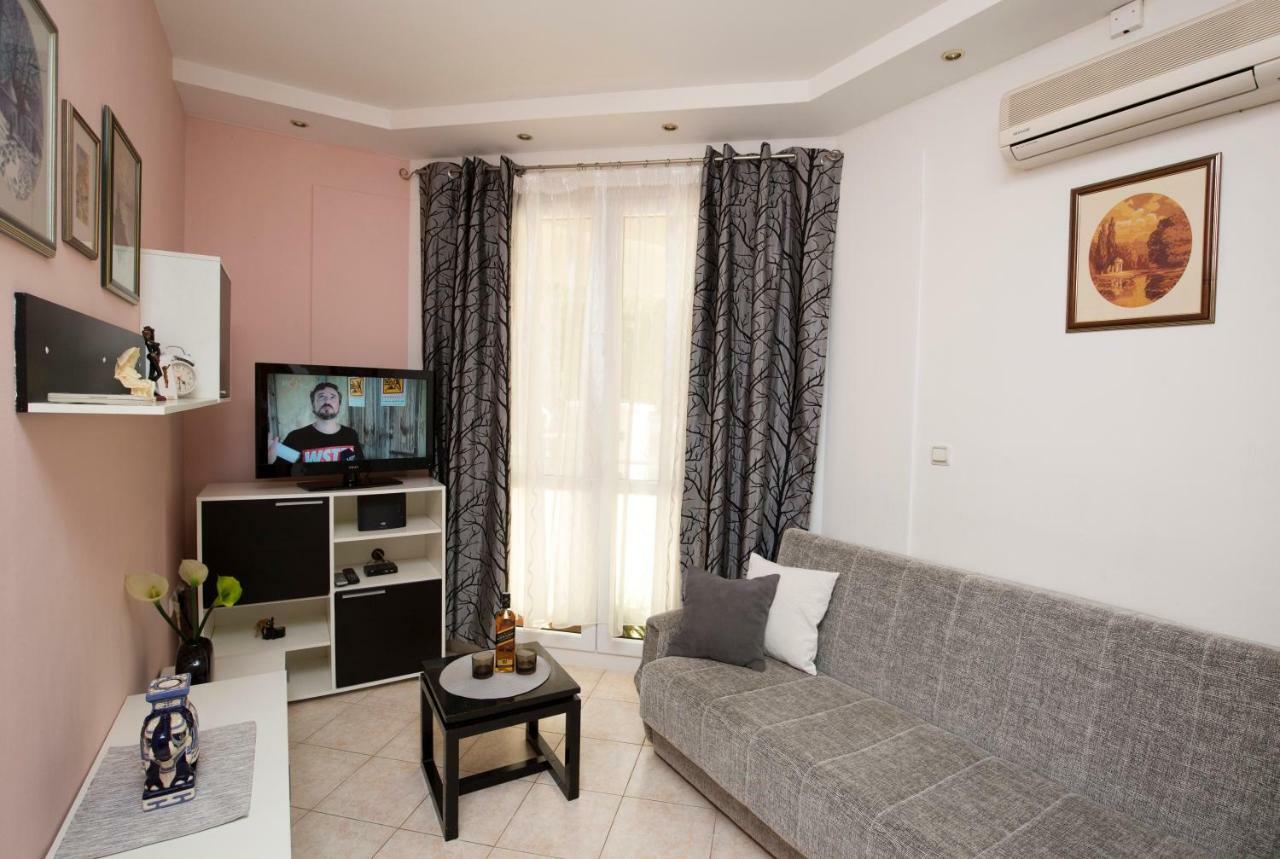 Apartman Roza Omis Ngoại thất bức ảnh