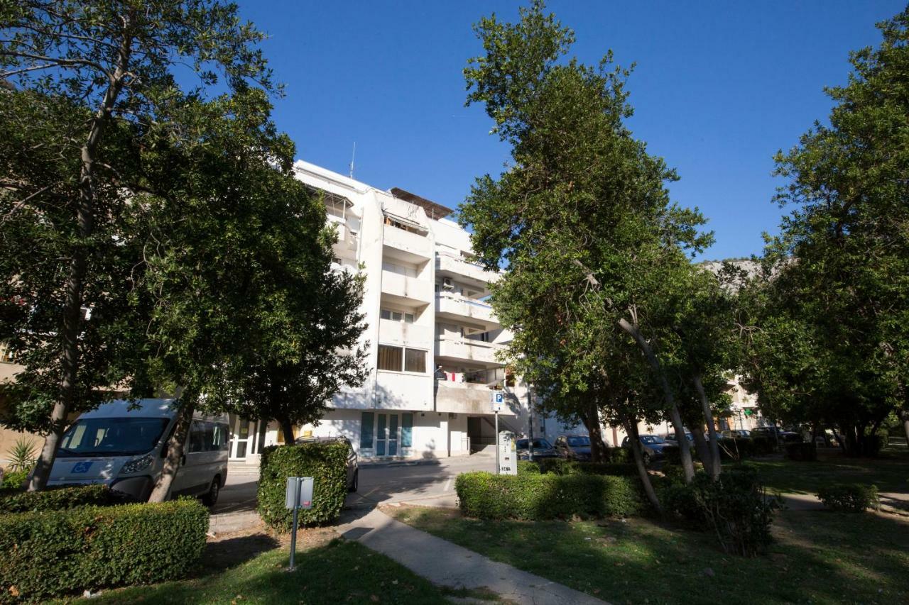 Apartman Roza Omis Ngoại thất bức ảnh