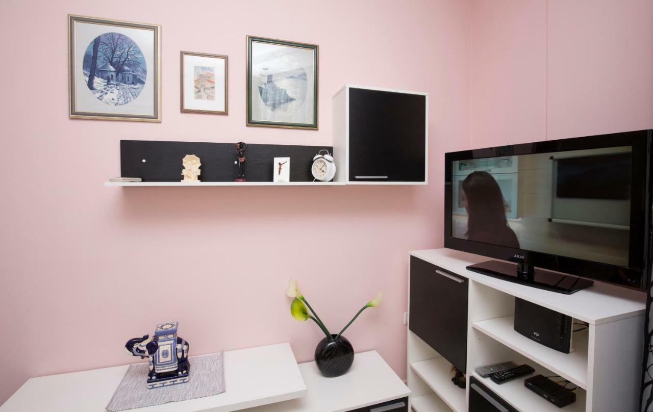 Apartman Roza Omis Ngoại thất bức ảnh